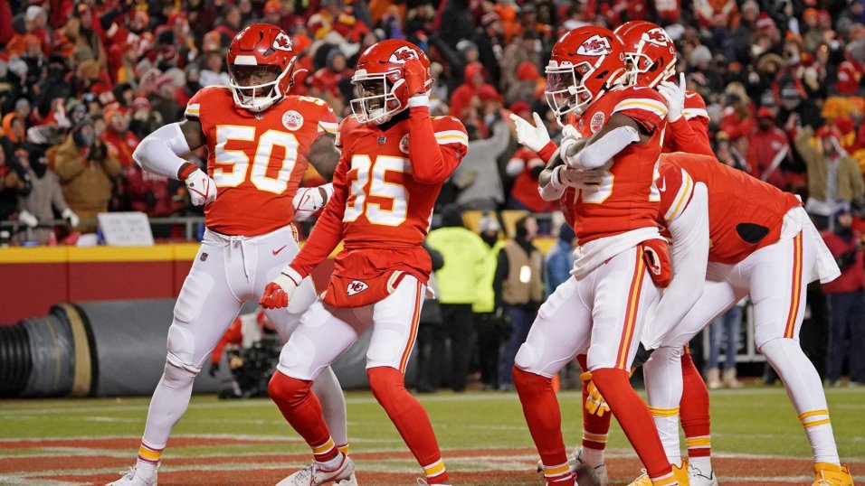 Kansas City Chiefs cambia a varios grandes jugadores por beneficios